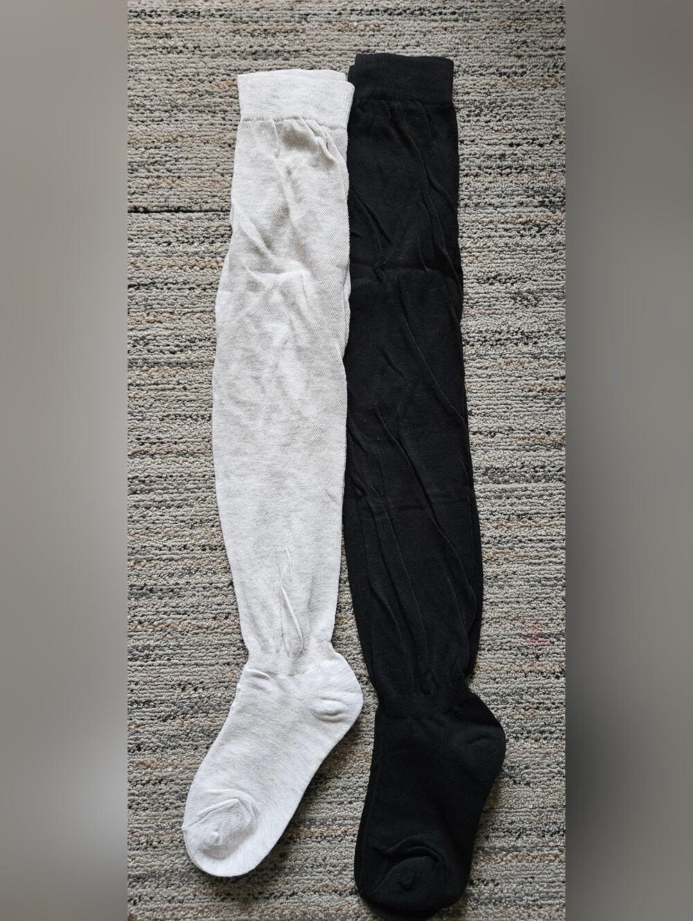 Kids Two-Tone Knee-High Socks - Black & Light Gray